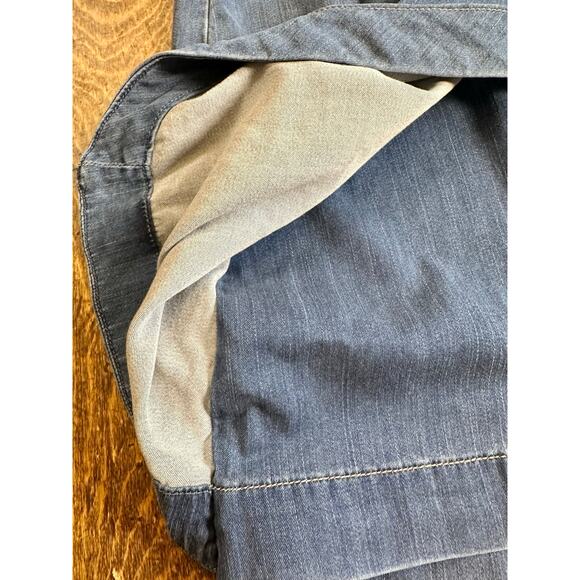 White House Black Market Size 6 Silky Soft Denim Faux-Wrapped Mini Skirt - Picture 7 of 9